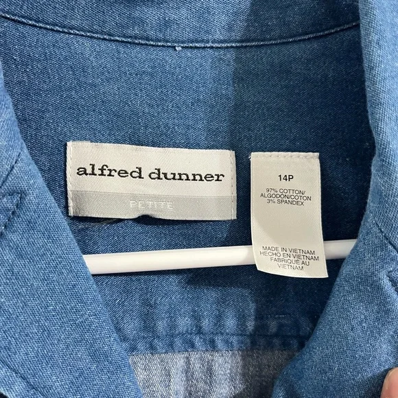 VTG Alfred Dunner Floral Dragonfly Beaded Denim Short Sleeve Button-down Top 14P - Picture 6 of 7